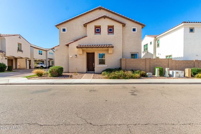 688 N ABALONE Drive, Gilbert, AZ 85233