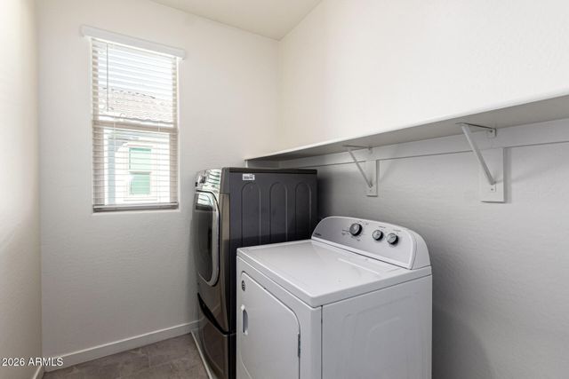 688 N ABALONE Drive, Gilbert, AZ 85233