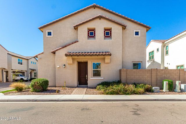 688 N ABALONE Drive, Gilbert, AZ 85233