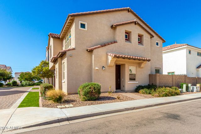 688 N ABALONE Drive, Gilbert, AZ 85233