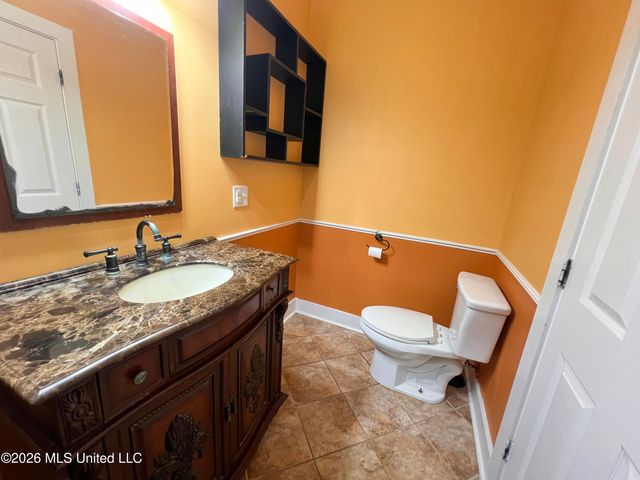11053 N Shore Drive, Bay Saint Louis, MS 39520