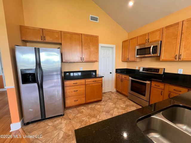 11053 N Shore Drive, Bay Saint Louis, MS 39520