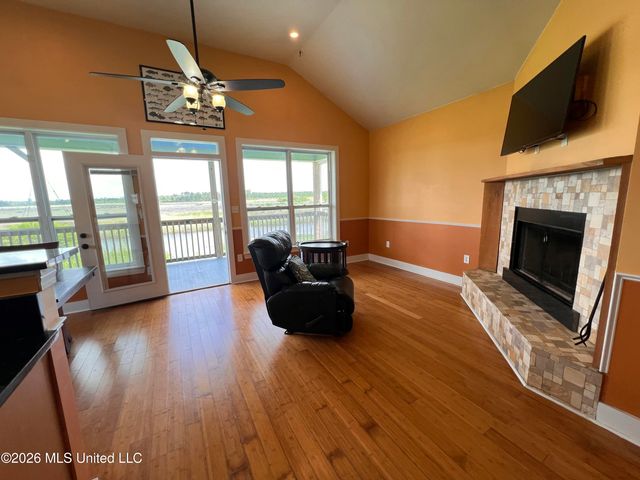 11053 N Shore Drive, Bay Saint Louis, MS 39520