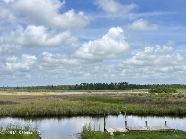 11053 N Shore Drive, Bay Saint Louis, MS 39520