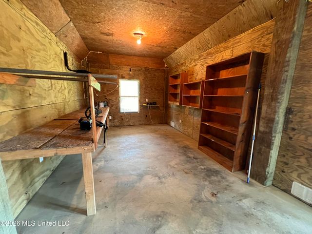 11053 N Shore Drive, Bay Saint Louis, MS 39520
