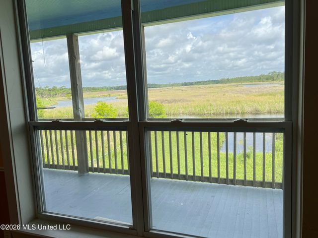 11053 N Shore Drive, Bay Saint Louis, MS 39520