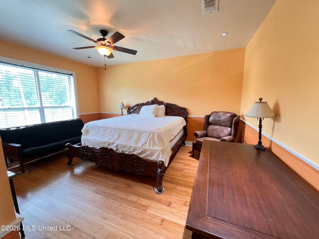 11053 N Shore Drive, Bay Saint Louis, MS 39520