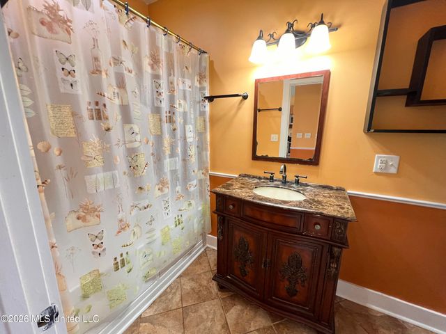 11053 N Shore Drive, Bay Saint Louis, MS 39520