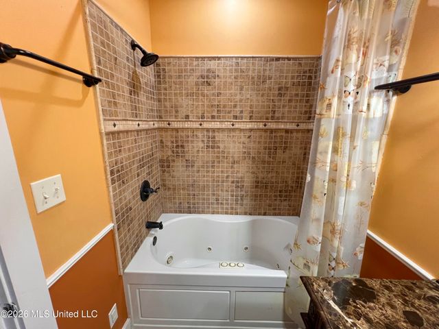 11053 N Shore Drive, Bay Saint Louis, MS 39520