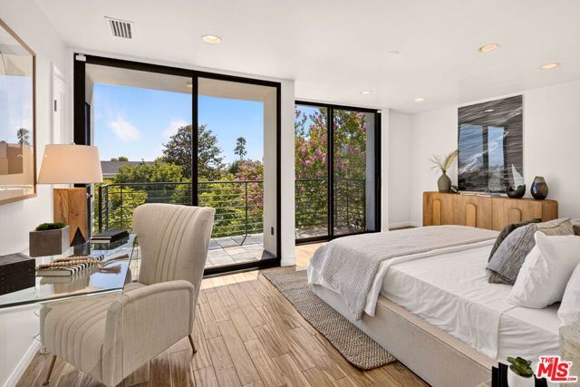 3470 Cabrillo Boulevard, Los Angeles, CA 90066