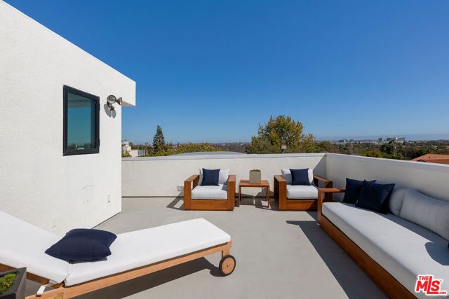 3470 Cabrillo Boulevard, Los Angeles, CA 90066