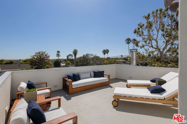 3470 Cabrillo Boulevard, Los Angeles, CA 90066
