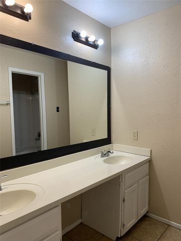 2306 Doverglen Drive, Missouri City, TX 77489