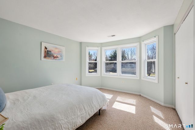 32 Rushford Meade 32, Granby, CT 06035