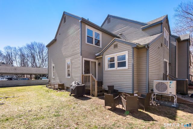 32 Rushford Meade 32, Granby, CT 06035