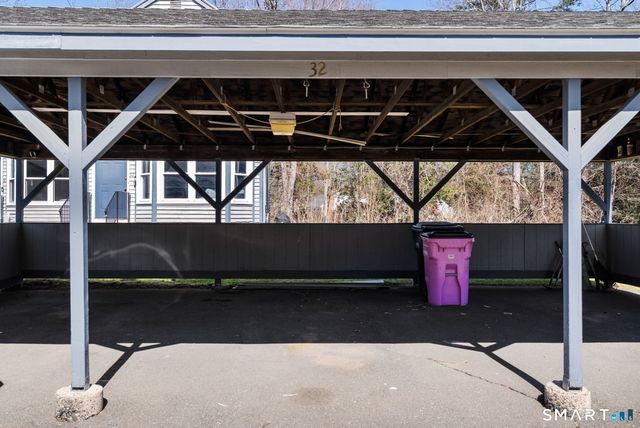 32 Rushford Meade 32, Granby, CT 06035