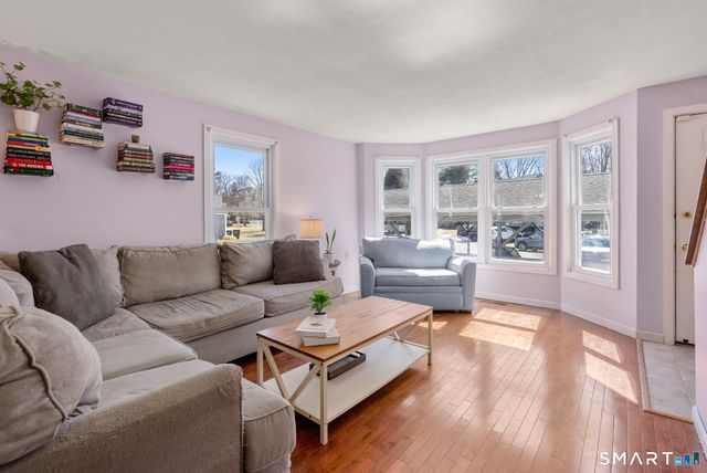 32 Rushford Meade 32, Granby, CT 06035