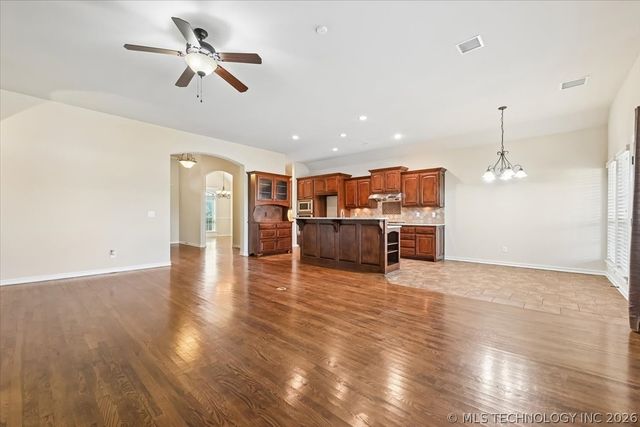 4311 S 187th East Avenue, Tulsa, OK 74134