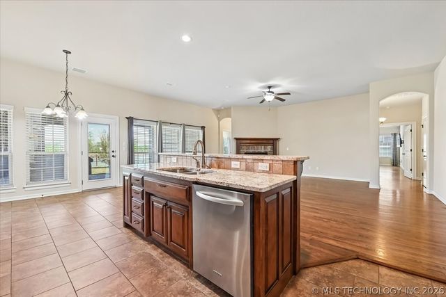 4311 S 187th East Avenue, Tulsa, OK 74134