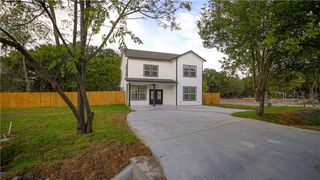 1618 Robeson, Bryan, TX 77803