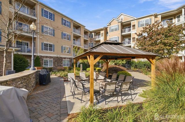 540 Cranbury Road 104, East Brunswick, NJ 08816