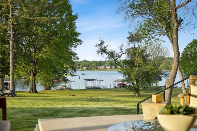 103 Walnut Dr, Hendersonville, TN 37075