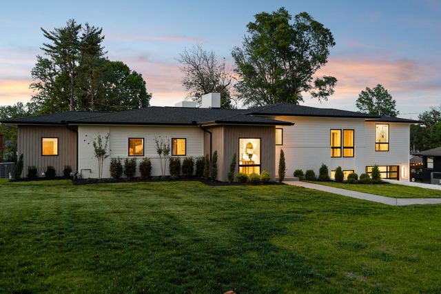 103 Walnut Dr, Hendersonville, TN 37075