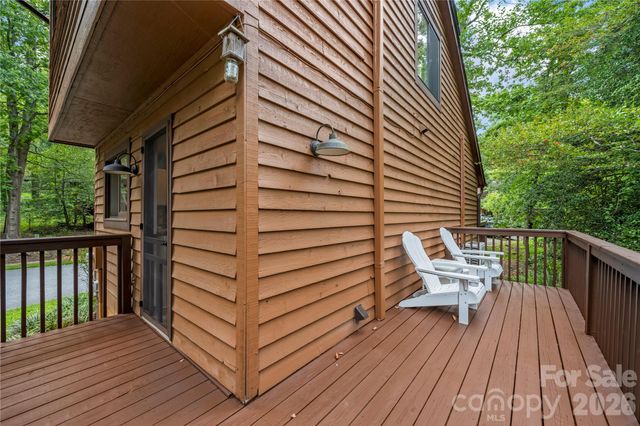 15 N Garden Court, Fletcher, NC 28732