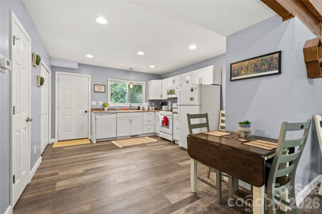 15 N Garden Court, Fletcher, NC 28732