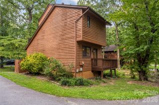 15 N Garden Court, Fletcher, NC 28732