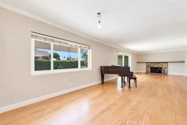 1524 W Flippen Court, Anaheim, CA 92802