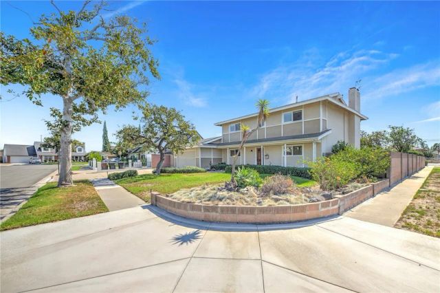 1524 W Flippen Court, Anaheim, CA 92802