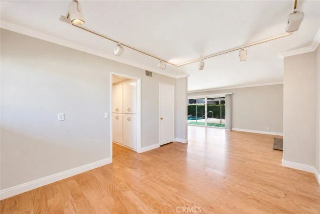 1524 W Flippen Court, Anaheim, CA 92802