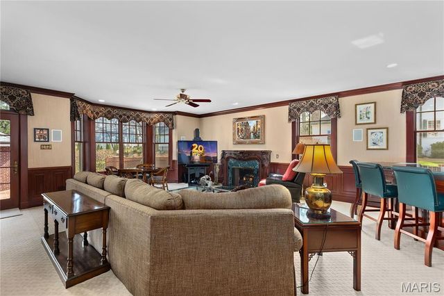 418 Yorkshire Place, Webster Groves, MO 63119