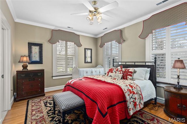 418 Yorkshire Place, Webster Groves, MO 63119