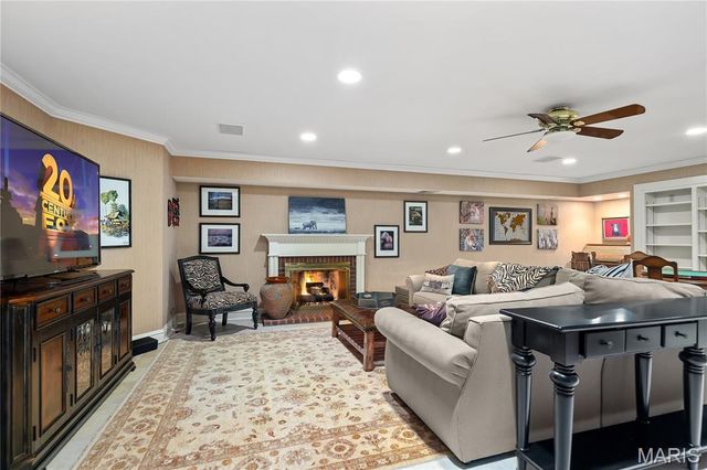418 Yorkshire Place, Webster Groves, MO 63119