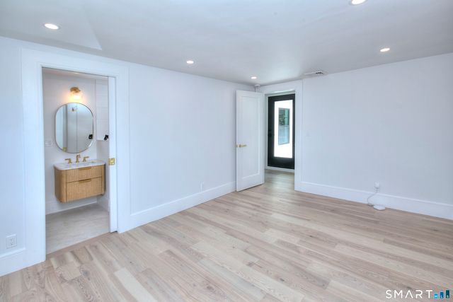 240 North Avenue, Westport, CT 06880