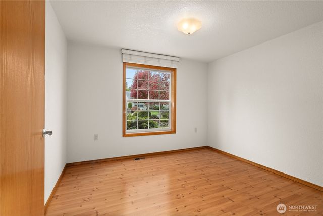 1410 Mark Twain Drive, Centralia, WA 98531
