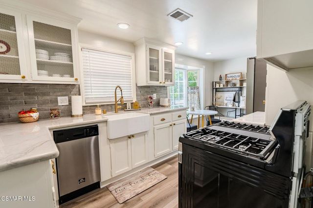 4475 Barnard Street, Simi Valley, CA 93063
