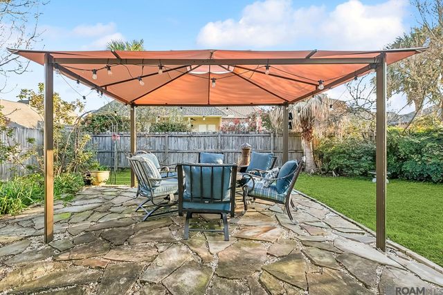 17561 Martin Lake Dr, Baton Rouge, LA 70816