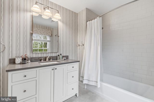 4956 QUEBEC ST NW, Washington, DC 20016