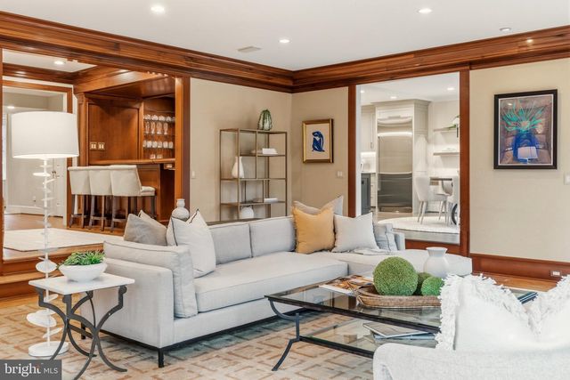 4956 QUEBEC ST NW, Washington, DC 20016