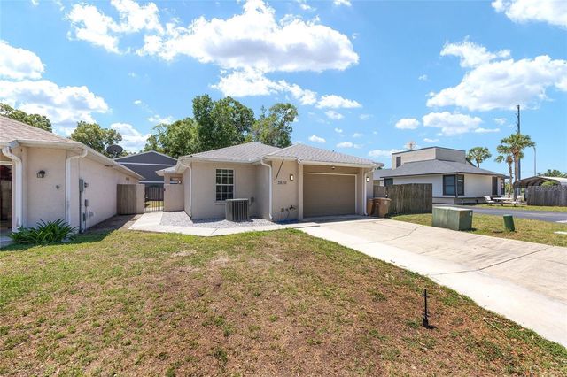 3620 NE 20TH PLACE, Ocala, FL 34470