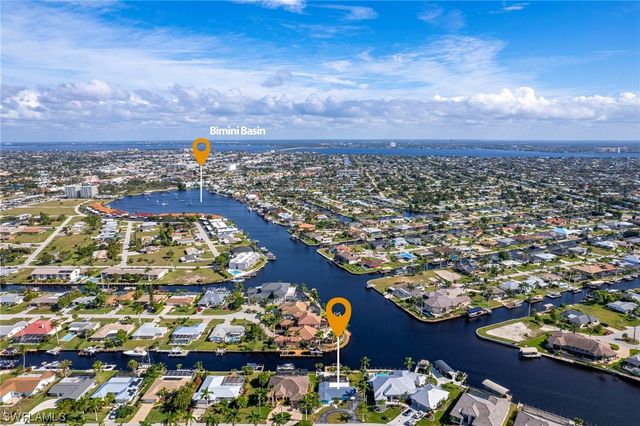 5015 Sorrento CT, Cape Coral, FL 33904