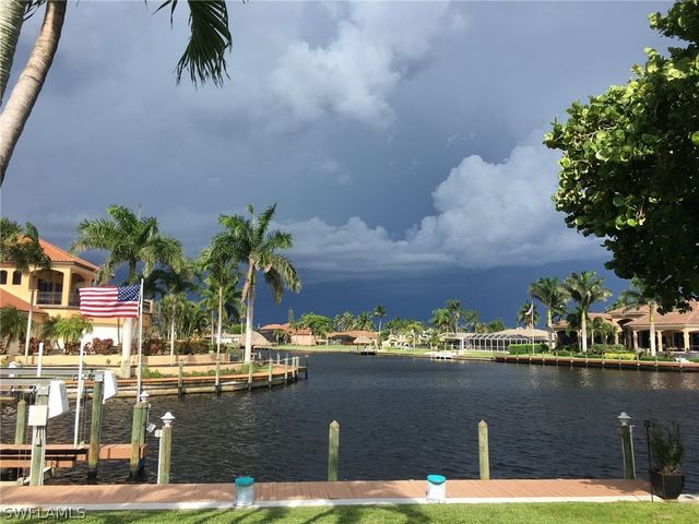 5015 Sorrento CT, Cape Coral, FL 33904