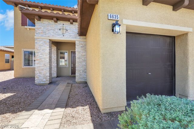 6635 AZURE CLOUDS WAY, Las Vegas, NV 89142
