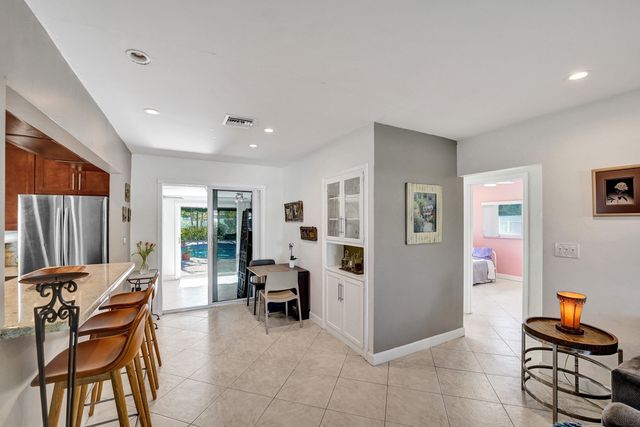 1036 NE 9th Avenue, Fort Lauderdale, FL 33304