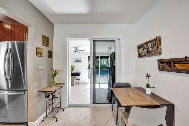 1036 NE 9th Avenue, Fort Lauderdale, FL 33304
