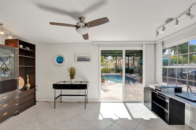 1036 NE 9th Avenue, Fort Lauderdale, FL 33304