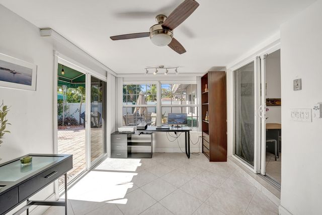 1036 NE 9th Avenue, Fort Lauderdale, FL 33304